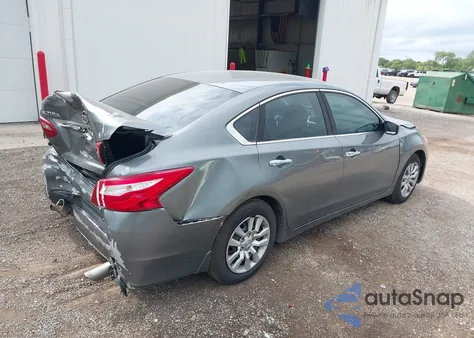 2016 Nissan Altima 2.5/2.5 S/2.5 Sl/2.5 Sr/2.5 Sv из США, поврежденный, VIN 1N4AL3AP0GC136524